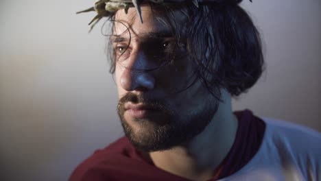 Jesus-Christ-with-crown-of-thorns-portrait