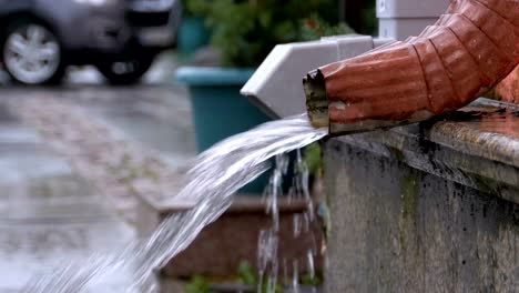 Water-Pipe-During-the-Rain