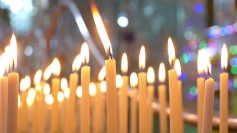 Candles-with-Christmas-Light-background