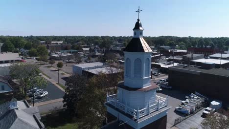 Forward-Dolly-Aerial-Establishing-Shot-of-Small-Town-Salem-Ohio-USA