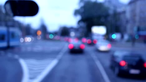 Out-of-focus-traffic-lights.
