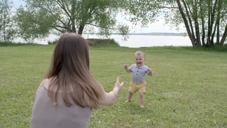 Crying-Toddler-Walking-towards-Mum