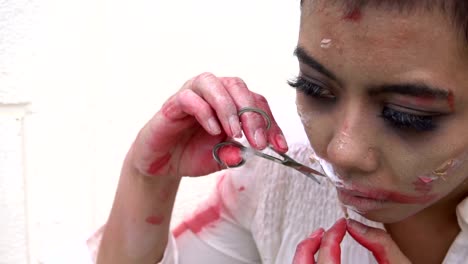 Frau-Anwendung-Horror-Film-Ghost-Make-Up