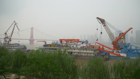 Wuhan-ciudad-industrial-río-Bahía-famoso-puente-vista-panorama-4k-china