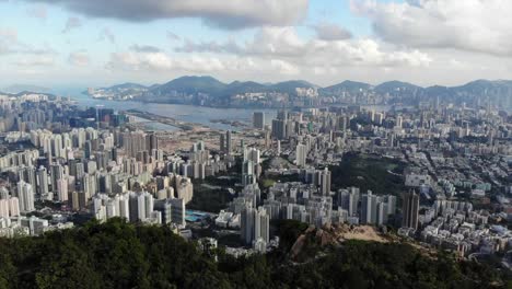 Lion-Rock-und-Wohngebiet-in-Kowloon-Hong-Kong-Stadt