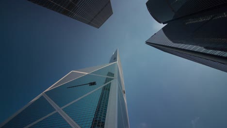 Blick-auf-Bank-von-China-und-bewölkten-Himmel-4-k-Zeitraffer-aus-Hong-kong