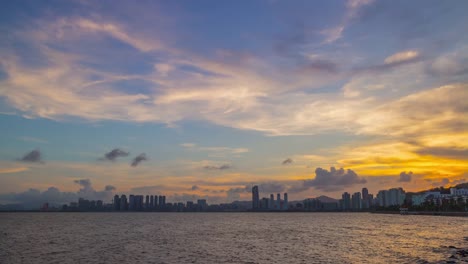 Sonnenuntergang-Himmel-Zhuhai-Stadtbild-Bucht-Panorama-4-k-Zeit-hinfällig,-china