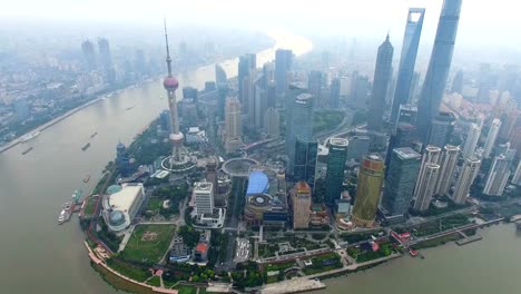 Vista-aérea-del-Bund-y-Shanghai-skyline,Shanghai.China.