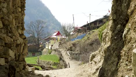 Arch-to-nepalese-village-Lho.-Manaslu-circuit-trek.