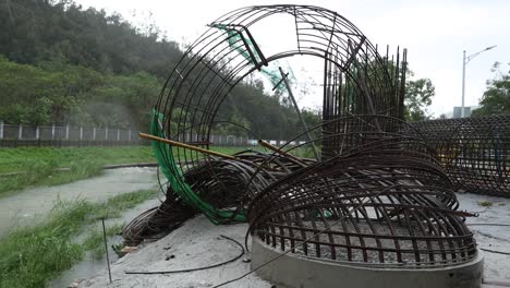 Autobahnbrücke-im-Bau-wurde-beschädigt-im-Regen-nach-super-Taifun-Mangkhut-in-China-am-16-September-2018