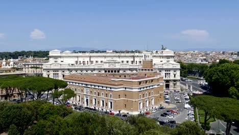 Panoramic-aerial-view-of-the-old-town-of-Rome,-from-roof-of-San-Angelo