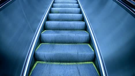 Rolltreppe-Treppe