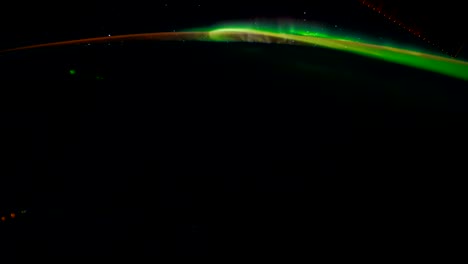 Erde-und-Aurora-Borealis-von-ISS.-Elemente-dieses-Video-von-der-NASA-eingerichtet.-8K-Zeitraffer