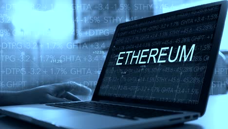 Kryptowährung-Konzept-mit-Scrollen-über-Laptop---Etherium-Börsenticker