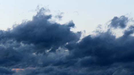 Lapso-de-tiempo-tempestuosa-nube-azul