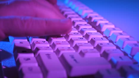 Typing-On-Keyboard-Close-Up-traveling-shot