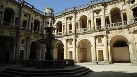 Convent-of-Christ-courtyard
