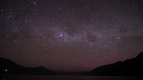 Noche-estrellas-timelapse