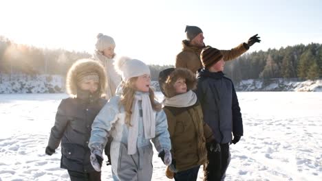 Big-Family-Hiking-on-Winter-Afternoon