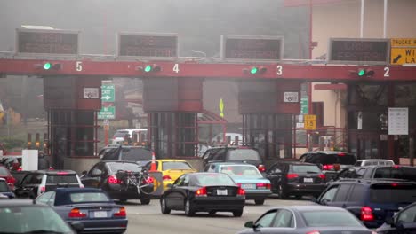 Golden-Gate-Bridge-Toll-Booth-Verkehr