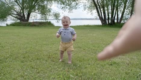 Crying-Boy-Walking-to-Mother