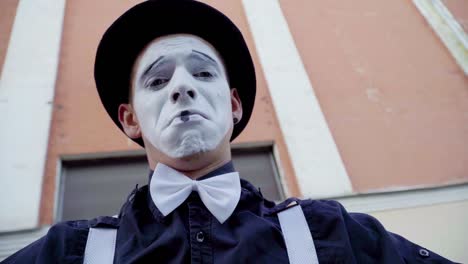 Mime-male-is-crying-and-run-away