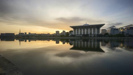 Amanecer-en-Putrajaya-mezquita.