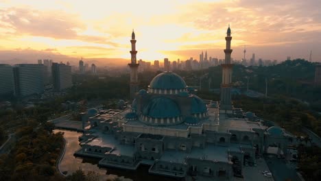 Masjid-Wilayah-Persekutuan.