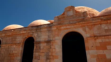 Paseo-marítimo-de-Chania,-Creta,-Grecia