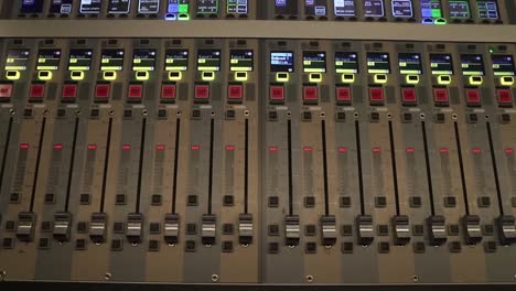 Digital-Broadcast-Audio-Console