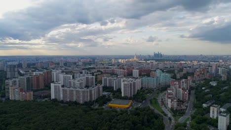 View-of-Moscow-from-the-air-in-the-summer