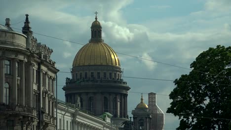 St.-isaac's-cathedral-in-St.-Petersburg.-4K.