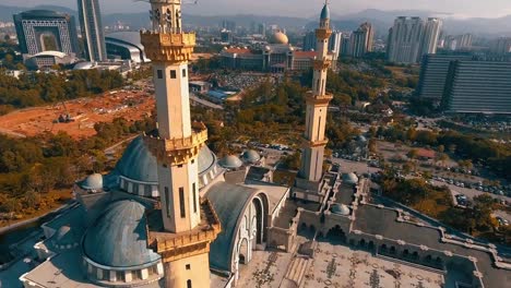 Masjid-Wilayah-Persekutuan.