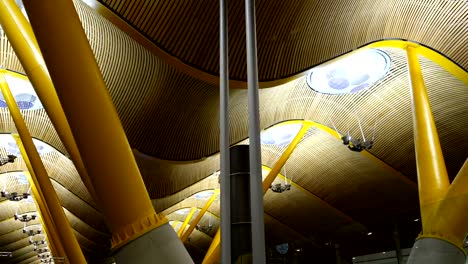 Das-terminal-4-s-am-Flughafen-Barajas.-Es-ist-der-wichtigste-Flughafen-von-Madrid.