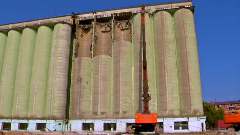 Demolición,-desmantelamiento-de-edificios,-estructuras