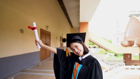 Black-graduates-wear-black-suits-on-graduation-day-at-university.