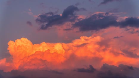 Time-lapse--Moving-cloud-sunset