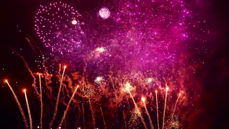 Fireworks-show-in-4K-slow-motion