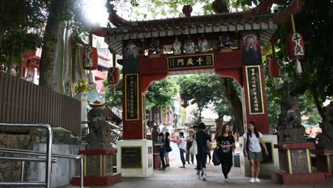 Tin-Hau-Temple-or-Kwun-Yam-Shrine-at-Repulse-Bay-in-Hong-Kong,-China