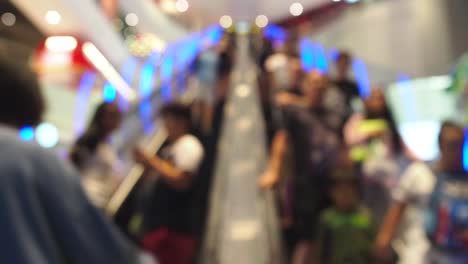 Rolltreppe-in-der-mall