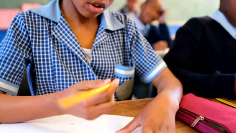 Schoolkid-studying-in-the-classroom-4k