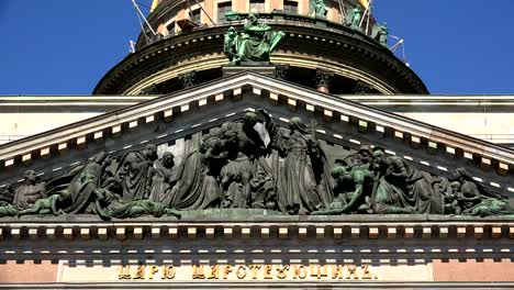 St.-isaac's-cathedral-in-St.-Petersburg.-4K.