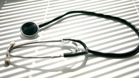 Close-up-of-a-medical-stethoscope