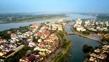 alte-Hoian-auf-Kanal-beide-Banken