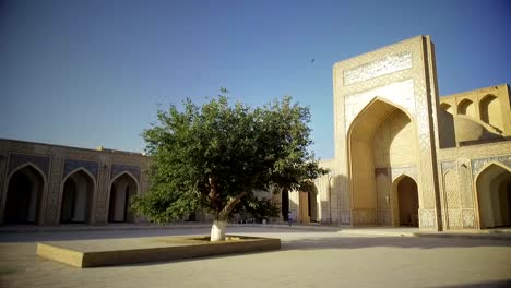 Matniyaz-Divan-begi-Madrasah-in-Khiva,-Uzbekistan.