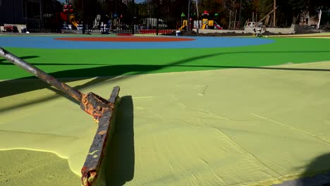 Malerei-Spielplatz.-Attraktion-auf-dem-Spielplatz-zu-schaffen.-Handgefertigt.