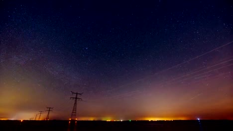 Estrellas-brillantes-sobre-canal-de-Rotterdam.-Ciencia-en-la-vida.-Vida-del-planeta-tierra-universo