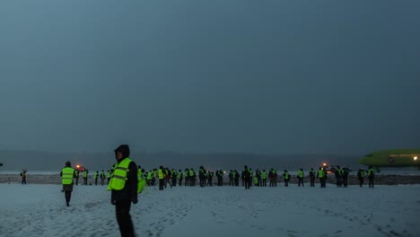 Timelapse-of-spotters-taking-photos-of-planes-in-Domodedovo-Airport,-Moscow