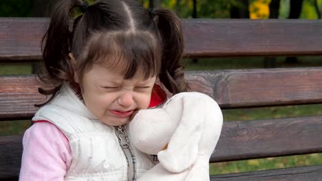 Emotions-of-the-child.-Little-girl-is-crying-in-the-park