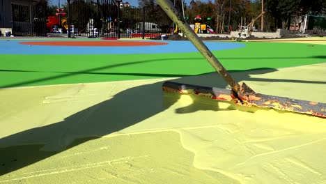 Malerei-Spielplatz.-Attraktion-auf-dem-Spielplatz-zu-schaffen.-Handgefertigt.